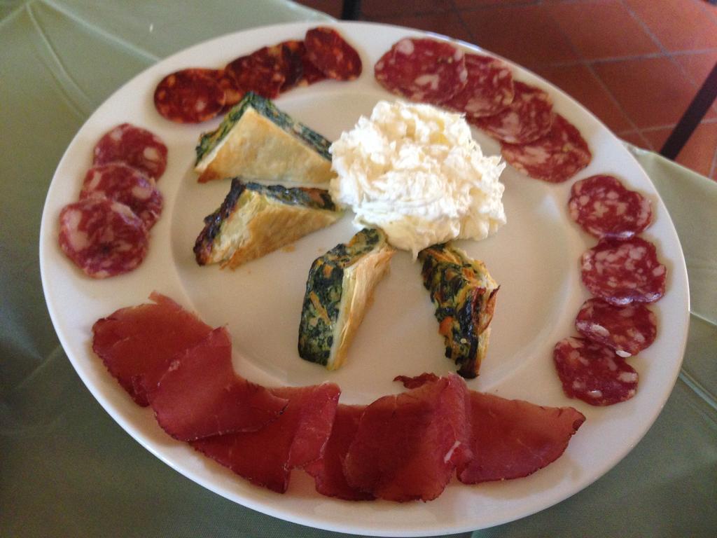 Agriturismo Ristorante Albachiara Villa Carpeneto Luaran gambar